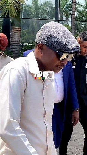 12K views · 1.2K reactions | LIVE | Former Buffer Stock CEO, Hanan Abdul-Wahab, and his wife, Faiza Seidu Wuni, leave the court in the company of EOCO officials after being granted bail. Hanan Abdul-Wahab was granted GH¢100 million bail, while his wife received GH¢50 million bail. A travel ban has also been imposed on both. - #the1957news | The1957News | Facebook