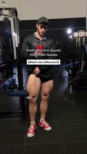 Smith Machine Squats VS Barbell Squats (What’s the difference?)