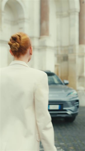 Mais que um SUV. Uma experiência. O novo BYD Song Plus chegou ao Brasil. ⚡ Super Híbrido com tecnologia DM-i 🚀 De 0 a 100 km/h em apenas 7.9s 🔋 197cv de potência elétrica 🔁 Autonomia combinada de até 1200 km 🌿 O SUV híbrido mais eficiente do Brasil. Aquele plus que o mundo todo ama.