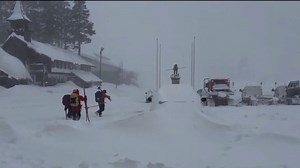 What causes an avalanche?