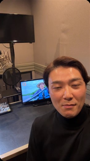 公式【美しい日本に出会う旅】 on Instagram: "４／１６（水）よる９時 ＢＳ－ＴＢＳ 「松下洸平 感動の西表島へ！後編 夢のマングローブカヤックと神秘の滝」 ナレーションは井上芳雄さん！ 今回の見どころは… 念願だったカヤックに乗っている平。 西表島の自然の中を カヤックで行く姿がかっこいい平。 マングローブの森も見応えがあり 辿り着く滝もすごい！！ 西表島の自然を使った民芸品を作る姿には、 手先が器用なんだか器用じゃないんだか わからないけど最終的には器用という平の 素敵なところがみれると思います！ 魅力満載の後編もお楽しみに！ #美しい日本に出会う旅 #井上芳雄 #松下洸平 #瀬戸康史 #西表島 #世界遺産 #マングローブカヤック #カニ #草木編み"