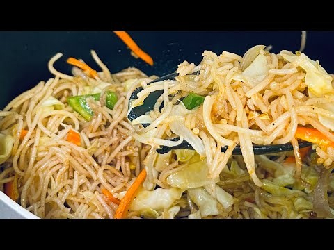 THE BEST VEGETABLE CHOW MEIN RECIPE | BETTER THAN TAKEOUT!@zaiqakitchen39