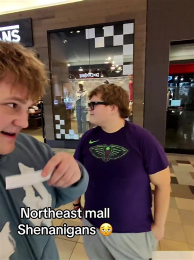 #northeastmall #kiosksalesman #recording #viral #funnytok | north east mall
