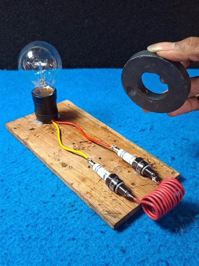 Find out the trick to get free electricity for life = SIMPLE INVENTION | Tech Hack
