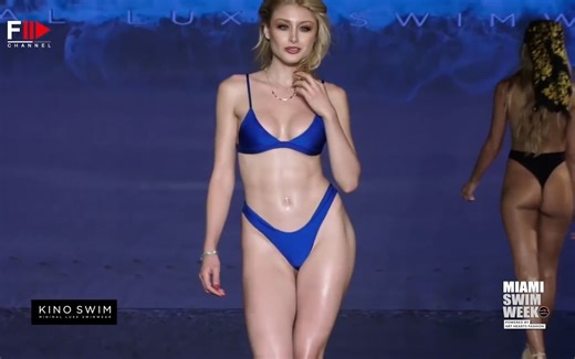 时尚的魅力，时尚泳装T台秀搭配精彩车载DJ硬曲，无与伦比的美妙碰撞