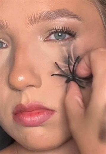 Beginner Friendly Halloween Spider Makeup Hack