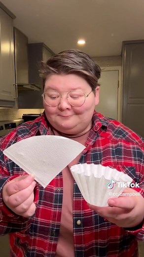 Lets break down the differences between flat bottom filters and cone filters when making your coffee. Yes the type of filter you use does effect the way your coffee tastes. Here’s a little of the science behind coffee filters. #coffee #coffeetok