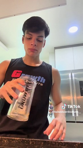 Experimentando o Psychotic Gold - Avaliação do Pré Treino Mais Forte do Mundo