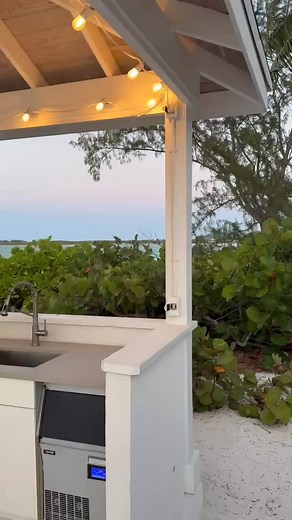 515 reactions · 4 comments | ️Who doesn’t love grilling at this spot 數? Stay Exuma Luxury Rentals www.stayexuma.com #bahamas #enjoy #bahamaslife # | Stay Exuma Bahamas | Facebook