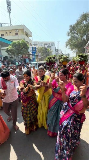 Jogini radhika dance at Safilguda katamaisamma temple || joginila aatalu #vrkfestivalvlogs