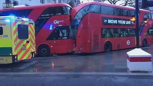 Three buses involved in a crash at Parliament Square. The ambulance service declared it a 'significant Incident' Find out more: http://www.bbc.co.uk/news/uk-england-london-35283023 | BBC London