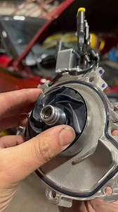 1.7K views · 37 reactions | Quick look and the electronic water pump on the land rover 2.0 ingenium engine #landrover #rangerover #rangeroverevoque #ingenium #landroveringenium #waterpump #mechanic #mechaniclife #mechanicproblems #diydaly #vehicletechnician #cargarage #garagelife #motortrade #mechanicsofinstagram #mechanicsoftiktok | DIYDaly | Facebook