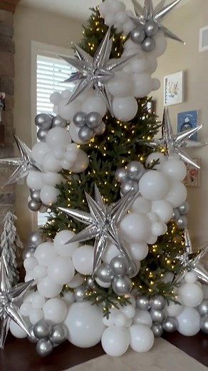 Decorative Christmas Tree with Balloons