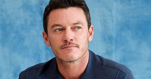 Disney 's 'Pinocchio' Remake Adds Luke Evans