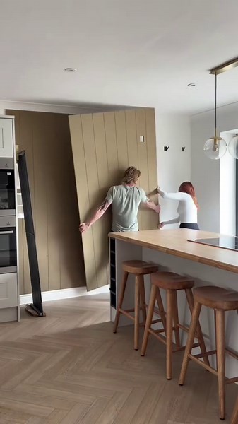 Easy DIY Panelling for a Country-Style Kitchen