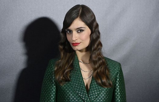 Biographie de Clara Luciani: origines, taille, albums, photos
