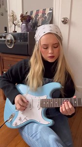 thursday loop 🩵 whipped back out the chorus pedal #loop #guitar #strat | Cecilia Castleman