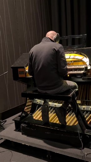 Recording a Vintage 1929 Theatre Organ for New Album