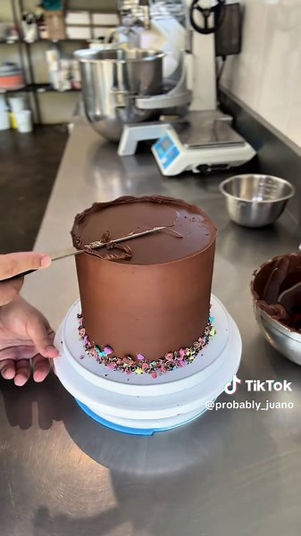 Celebrating Easter with Delicious Cake Decoration