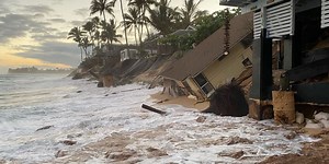 As beach disappears, house collapses into ocean on Oahu’s North Shore