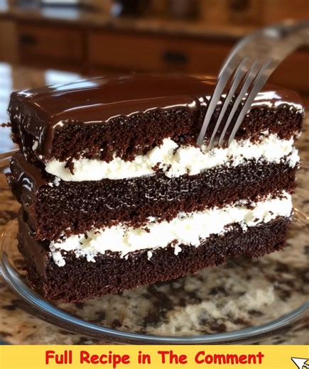 28K views · 422 reactions | Ding Dong Cake Fluffy chocolate cake layers filled with sweet cream and topped with glossy fudge icing — just like the childhood treat we all loved! Ingredients 1 box chocolate cake mix (baked as directed) 1 (8 oz) package cream cheese, softened 1 (16 oz) can chocolate icing ..... Recipe in First Coʍmеոτ  | Random Recos | Facebook