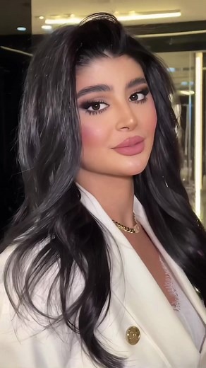 🫶🏻🙈in indian i want too see wich one is going to reach more (the arabic or indian)