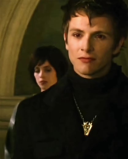 Vampires in Twilight Saga: Heidi and Demetri - The Volturi Tension