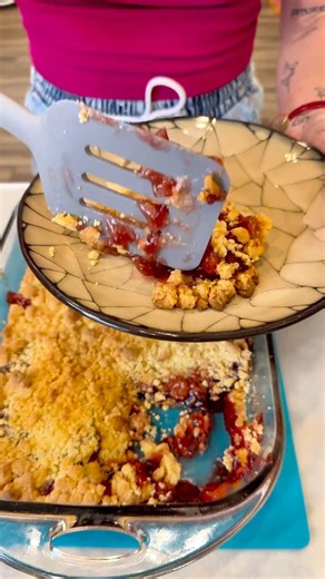 Easy 3 ingredient dessert I make the easiest and tastiest cherry dessert the whole family is sure to love! 🎬 This video was produced by Network Media and Kailee’s Kitchen | Fix and Feast