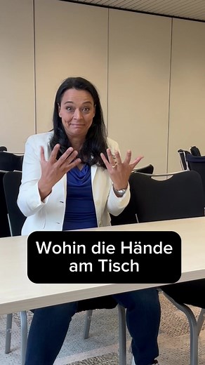 Körpersprache am Tisch: Hände richtig platzieren