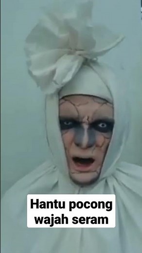 pocong muka seram