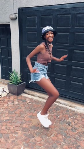 Morsig: Die Nuwe Mooi in Afrikaanse Danseklank