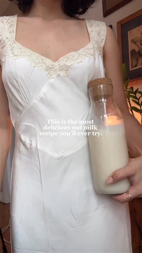 This is the best nut milk recipe ever🥛 - 3 cups of cold water - 2/3 cup rolled oats - 1/3 cup cashews - 3 tbsp pumpkin seeds - 1 tbsp olive oil - 2 pitted dates - 1-2 tbsp vanilla extract - pinch of salt #oatmilk #nutmilk #homemadenutmilk #nutmilkrecipe | Laurenemilyjuarez