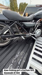Kaw-Picking got a Custom 1975 Kawasaki Z1 900 has flastslides, MRE Lock up, double club arm & struts #kawpicking #zed1900 #kawaskaikz #KZ900 #vintage #kawasakiz1 #Kawasaki #kz1000 #Z1900 #custom #Z1900 | Jake Jason Cooper
