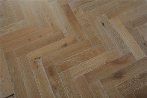 [Hot Item] E0 Grade Home Decoration Wholesale High Quality Engineered Smoke Wood Flooring