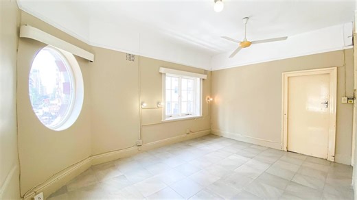 R 2 600 | Studio Apartment in Johannesburg CBD | Private Property