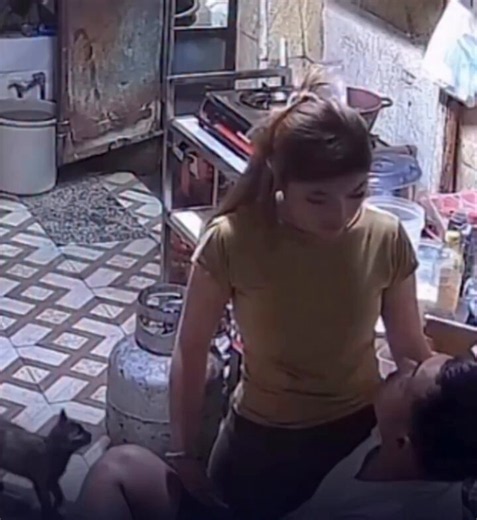 Police like this manipulates young women to become their sex slaves through constant begging, intimidation, and promise of money but when the women realizes how ugly he is they'll get instantly angry and violent like a muslim as if he deserves respect and right to everything.