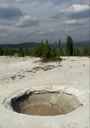 Bubbling Mud Pot - Yellowstone National Park - 9/13/2021 #yellowstone #mudpot
