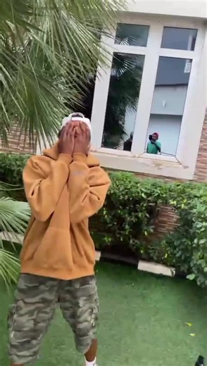 go and stream A hunter by pcf Maxmello in Audiomack #pcfmaxmello #fyp @jeriq @ODIAA🌍🕊️@nwamalay_001 @Evado @Hugop042 @Aguero Banks @kolaboy @TherealPhyno