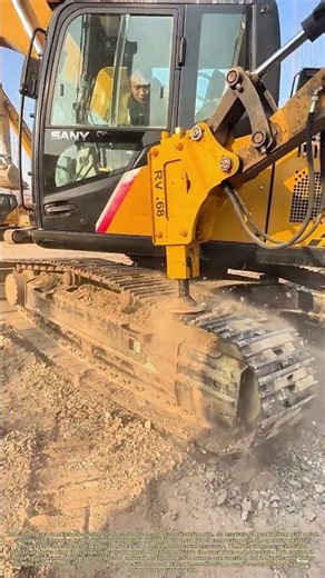 Mud's Losing Battle: The Vibration Method for Cleaner Tracks