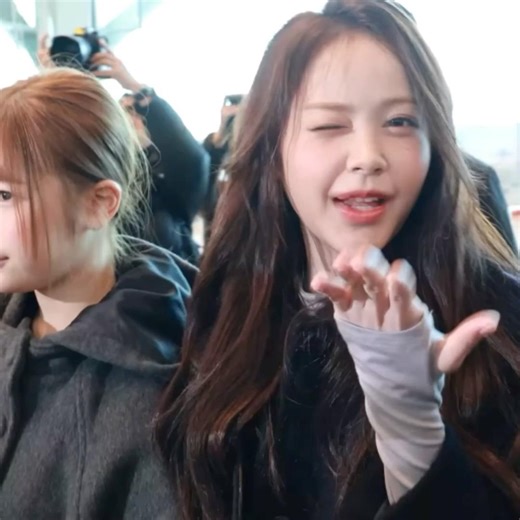 Inilah 8 member otw ke china ✈️🖤 #hearts2hearts #kpop #하츠투하츠 #shorts