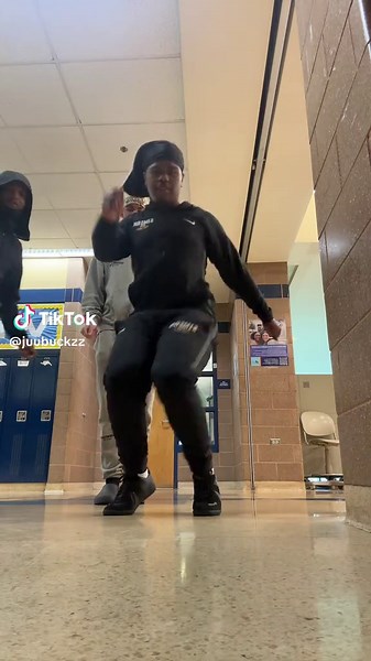 Chicago Dancing Scene: A Mix of Styles and Fun