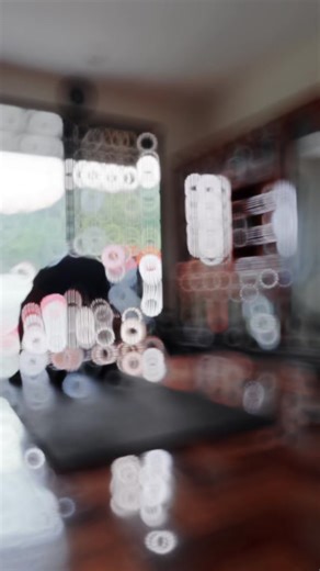 Short and spicy 🔥 5 rounds 10 double db snatches 15 burpees 20 cal row