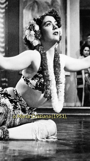 María Antonieta Pons, Amalia Aguilar, Meche Barba, Rosa Carmina y Ninón Sevilla deslumbraron en la pantalla grande y consolidaron el inolvidable género del cine de rumberas, donde la danza, el drama y la sensualidad tejieron historias intensas en la época de oro del cine mexicano. 🎞️ Su presencia marcó una era en la que la música tropical y los cabarets se convirtieron en escenarios de pasión, lucha y empoderamiento. ❓¿Qué otra figura icónica del cine de rumberas recuerdas? 📲 Comparte este ree