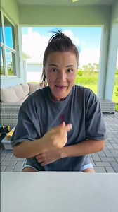 A disabled duckling helps his cat friend 🐥 432 #DuckRescue​​​ #CuteAnimal​​​ #AnimalRescue