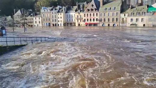 River floods French town after heavy rain