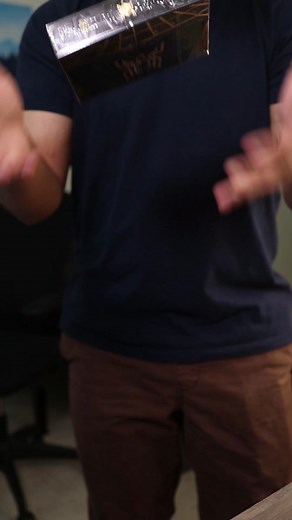 The BLACK and GOLD Spider-man! #cardtrick #playingcards #cardistry #spiderman #marvel #disney #asmr