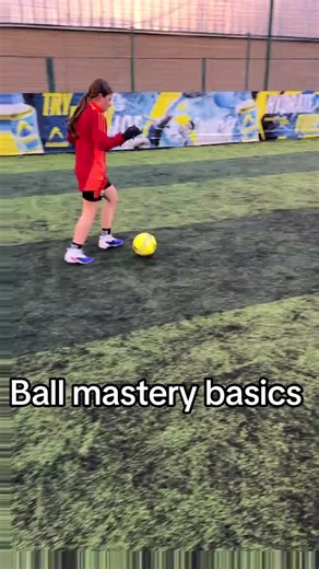 Absolutely foundation phase basics are everything for long-term player development. In the Foundation Phase (U5–U11), you’re not building a “team” you’re building the individual. Especially in your world, where players eventually compete at Premier League and EFL level, the gap often shows in fundamentals that were either mastered early… or never fully embedded.