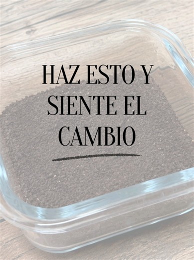 El ritual de quemar café es una práctica muy conocida en distintas culturas. ¿Para qué sirve quemar café? 🔥 • Purificar energías pesadas o negativas del entorno • Atraer prosperidad y fortuna • Elevar el estado de ánimo y generar una sensación de calma • Crear un ambiente más acogedor y en armonía El aroma del café tostado también tiene un efecto reconfortante y revitalizante, lo que influye mucho en cómo te sientes. ¿Cómo realizar el ritual? ⭐ Toma café molido (puede ser usado o nuevo). Añade 