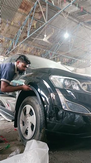 XUV500 front fender cladding Rh fit ❤️👍