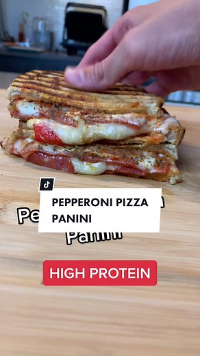 Pepperoni Pizza Panini #food #recipe #highprotein #anabolic #fitness #healthyrecipe #delicious
